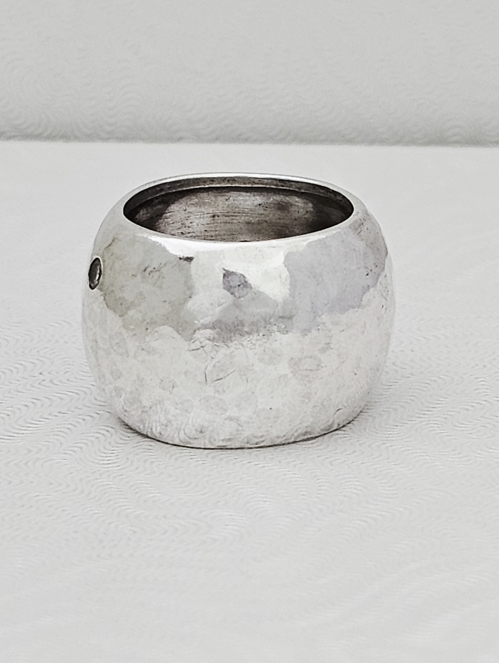 Silpada Sterling Silver CZ 'Bright Spot' Wide Band Cigar Ring Size 7.5 R2934 - Picture 4 of 14